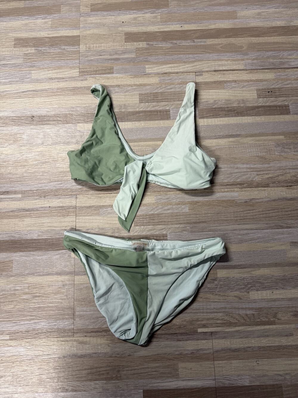 PilyQ Bikini Swimsuit Tie Front Women Medium Green Bralette